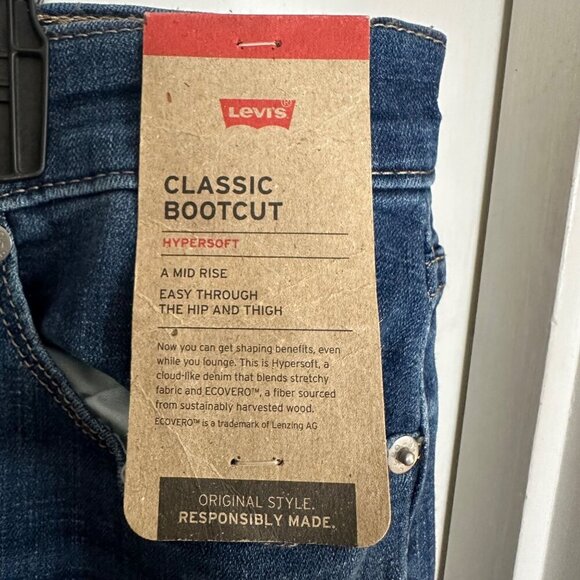 Levi's Women's Classic Bootcut Jeans Lapis Awe Blue Medium Wash Size 16 NEW - Picture 6 of 7